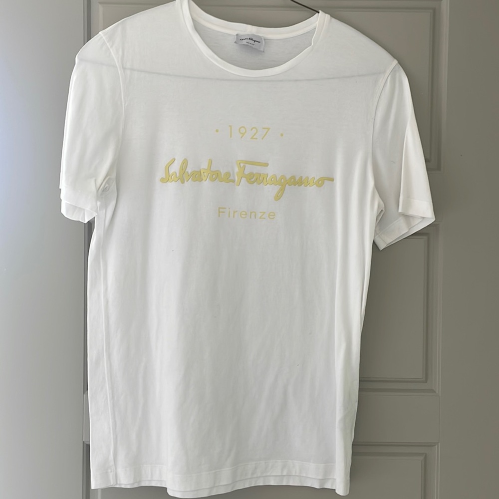 100% authentic Salvatore Ferragamo iconic signature t shirt size M